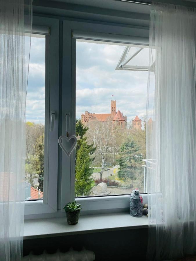 דירות מאלבורק Apartament Z Widokiem Na Zamek Gn מראה חיצוני תמונה